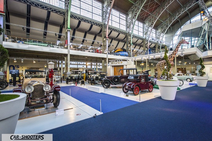 Take a walk through car tech history at Autoworld Brussels