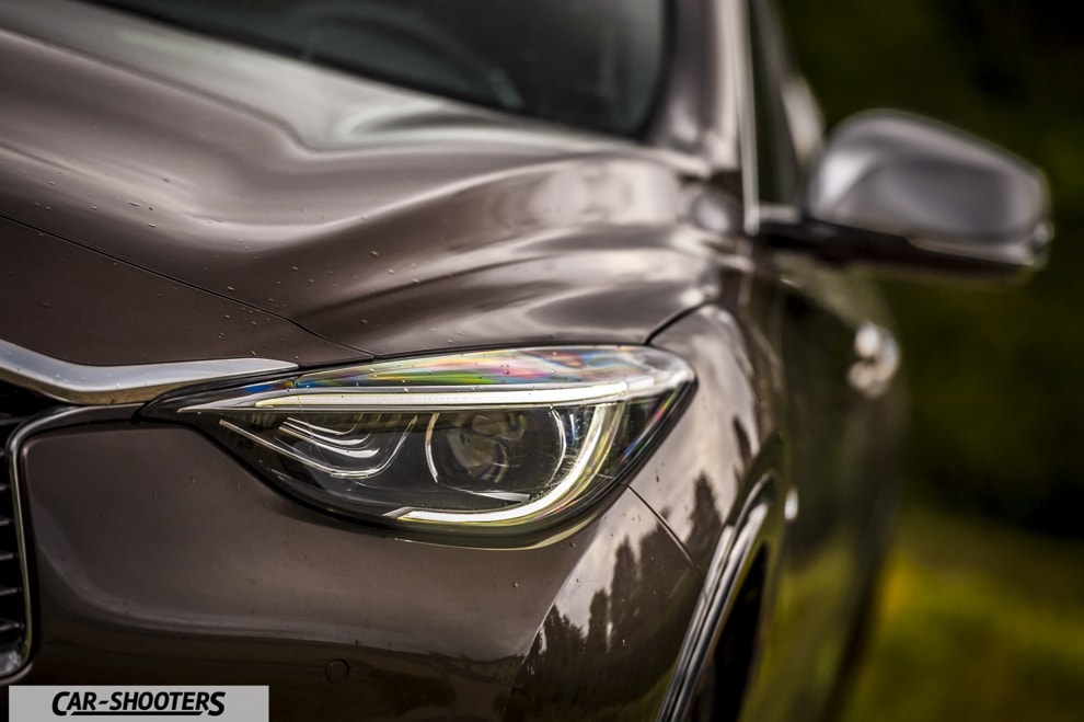 Infiniti Q30 Test Drive