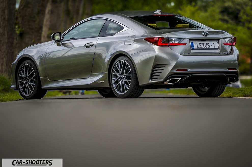 Lexus RC300 H F SPORT prova su strada