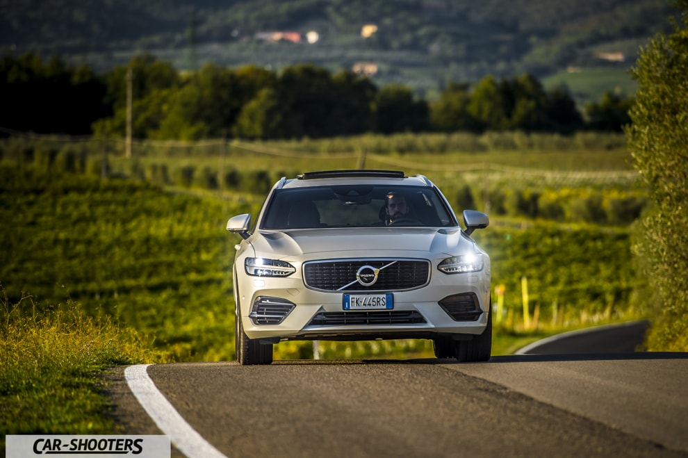 Volvo V90 T8 Prova Su Strada