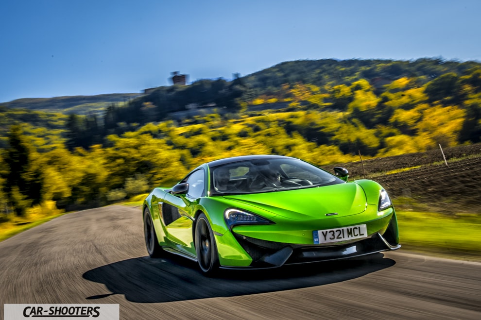 McLaren 570S Prova su Strada