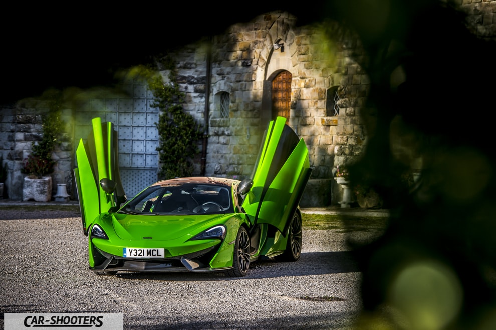 McLaren 570S Prova su Strada