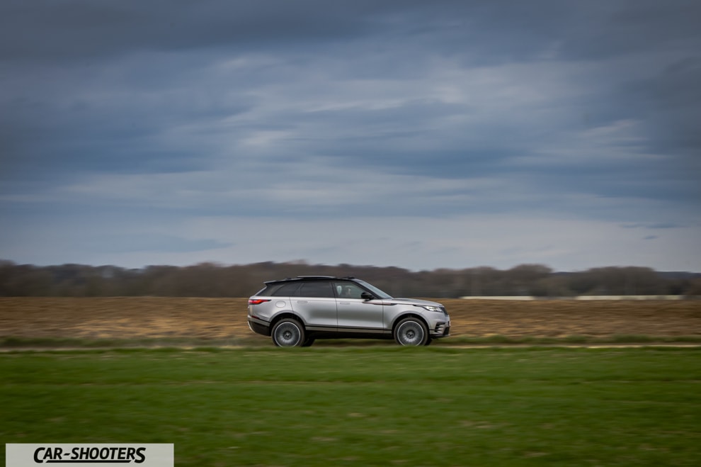 Range Rover Velar Prova su Strada