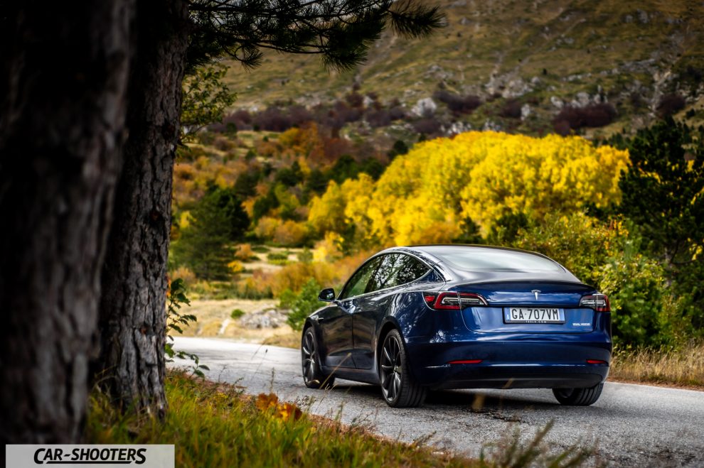 Tesla Model 3 Performance Prova su Strada