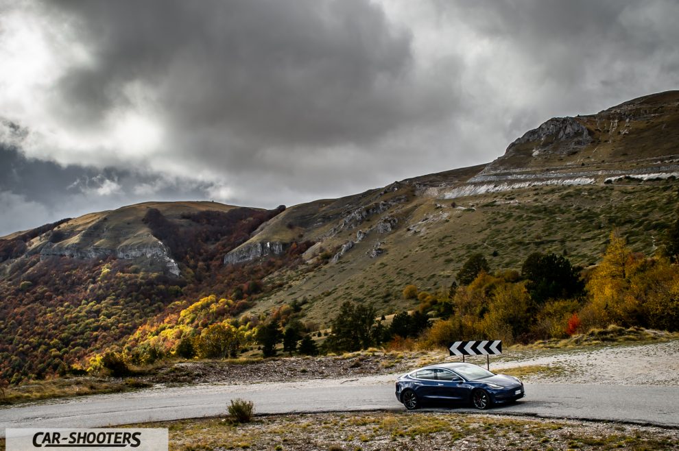 Tesla Model 3 Performance Prova su Strada