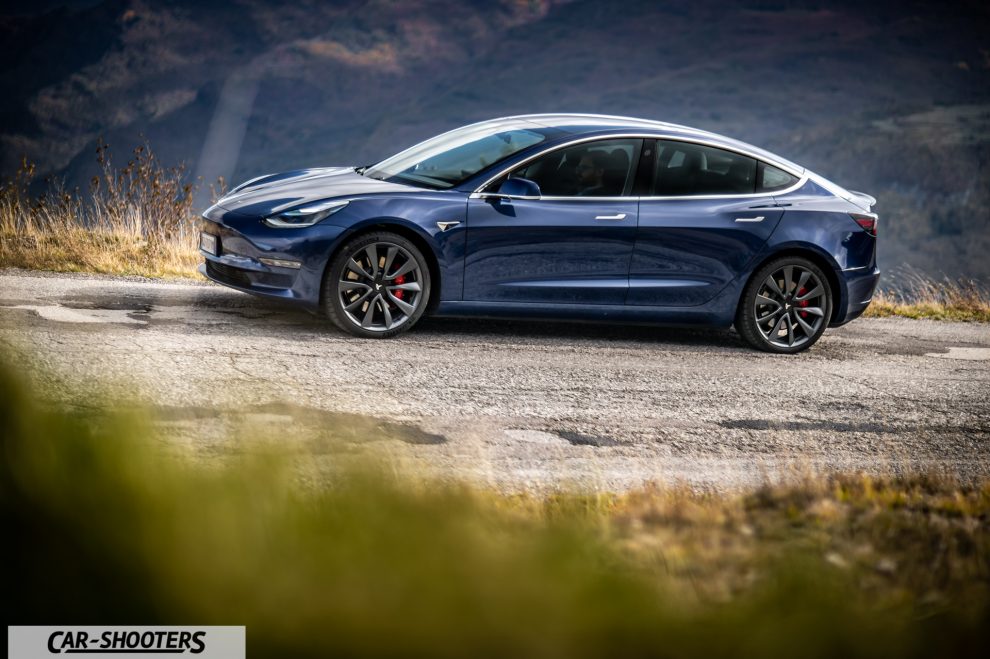 Tesla Model 3 Performance Prova su Strada