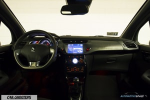 gli interni della ds3 citroen