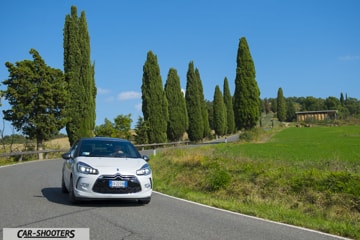 la citroen ds3 nella val d'orcia