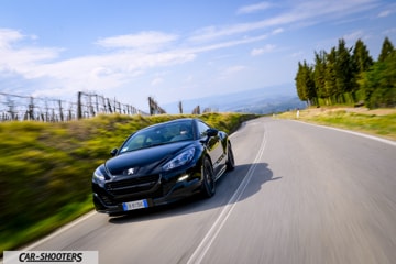 camera car a marcialla con peugeot rcz