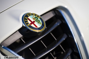 Alfa Romeo Giulietta dettaglio logo anteriore