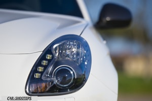 Alfa Romeo Giulietta dettaglio faro anteriore