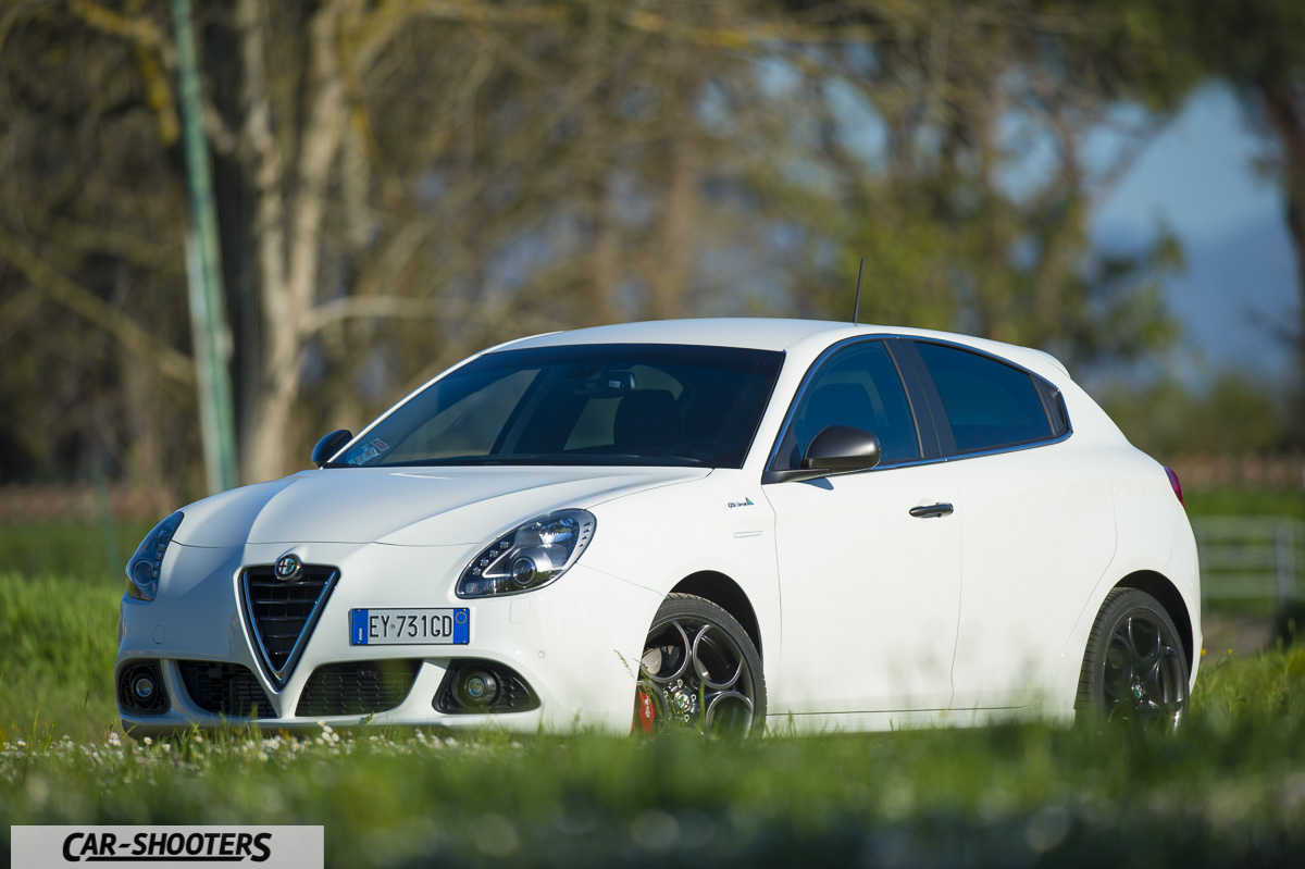 A sunset with an Alfa Romeo Giulietta