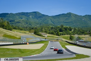 ferrari e colline del mugello