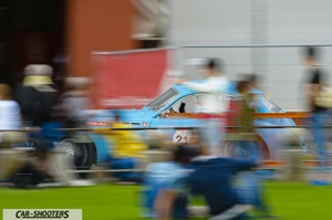 Panning di un auto storica della millemiglia