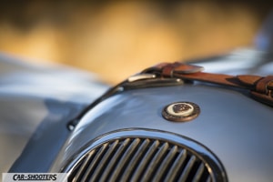 cinghia cofano Jaguar XK120