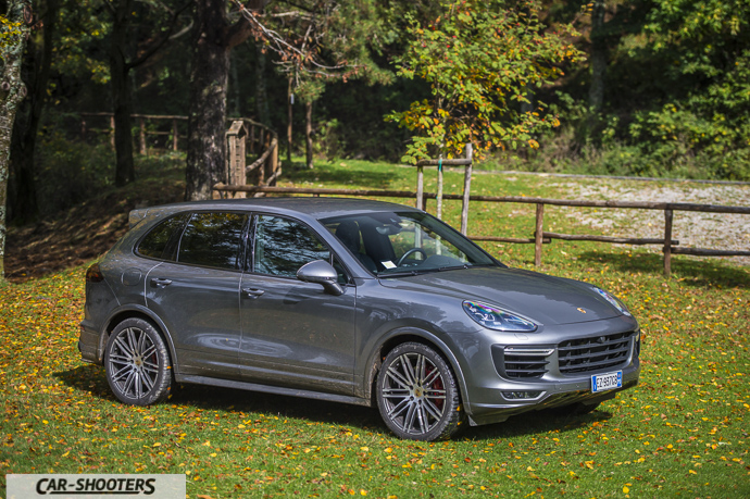 Porsche Cayenne GTS Casentino