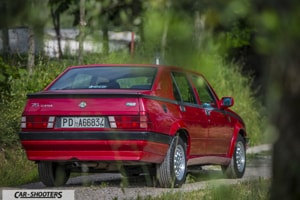 Alfa Romeo 75 posteriore