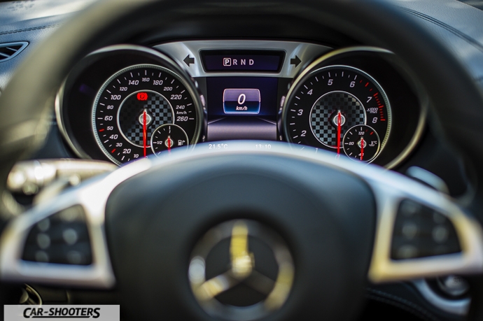 Mercedes-Benz SL400 dettaglio dashboard