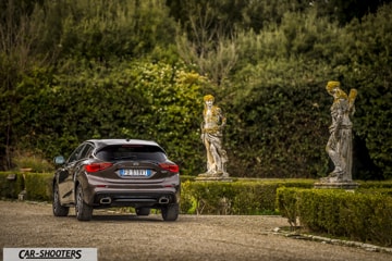 Infiniti Q30 Test Drive