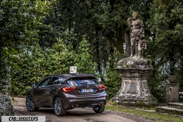 Infiniti Q30 Test Drive