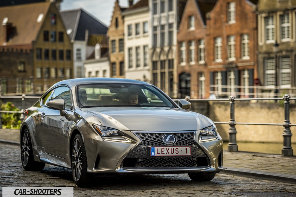 Lexus RC300 H F SPORT prova su strada