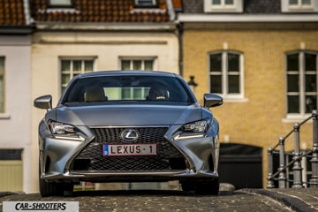 Lexus RC300 H F SPORT prova su strada