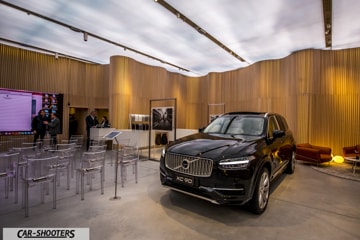 Volvo XC40 prova su strada