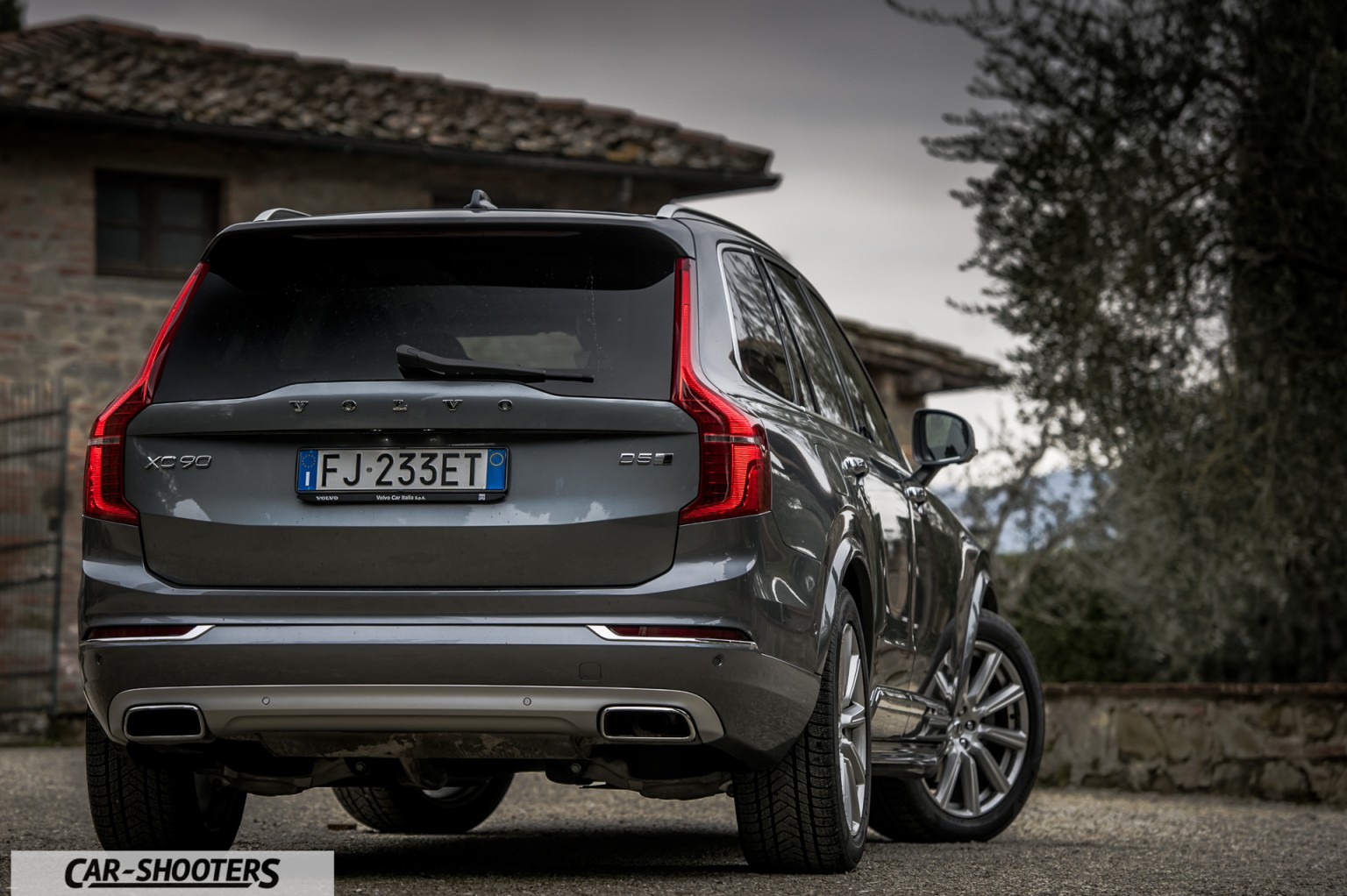 Volvo XC90 D5 Inscription La First Class delle Strade Prova su Strada