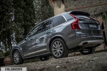 Volvo XC90 D5 PROVA SU STRADA