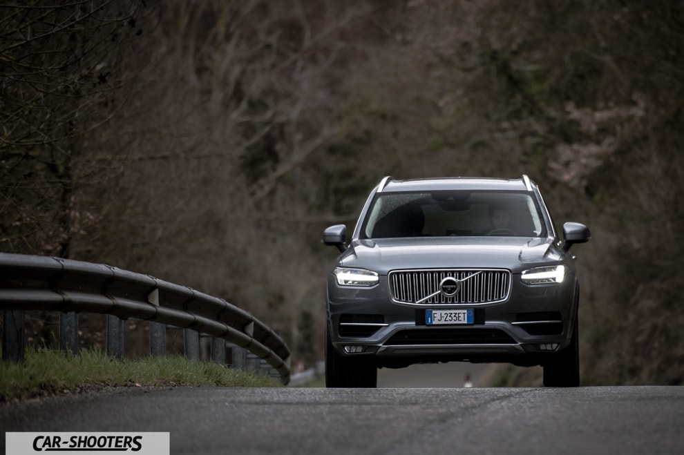 Volvo XC90 D5 PROVA SU STRADA