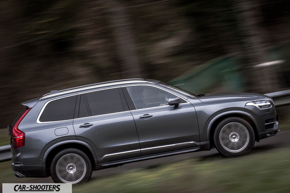 Volvo XC90 D5 PROVA SU STRADA