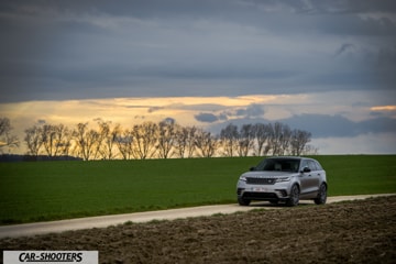 Range Rover Velar Prova su Strada