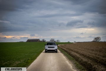 Range Rover Velar Prova su Strada