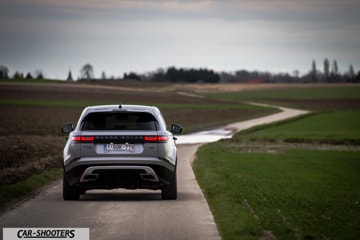 Range Rover Velar Prova su Strada
