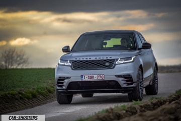 Range Rover Velar Prova su Strada