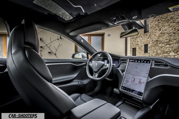 Tesla Model S 100D Prova su Strada