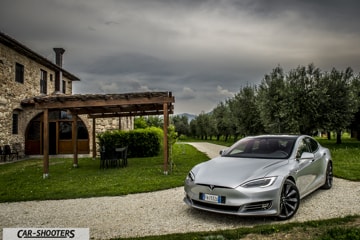 Tesla Model S 100D Prova su Strada