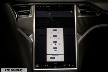 Tesla Model S Touchscreen Funzioni