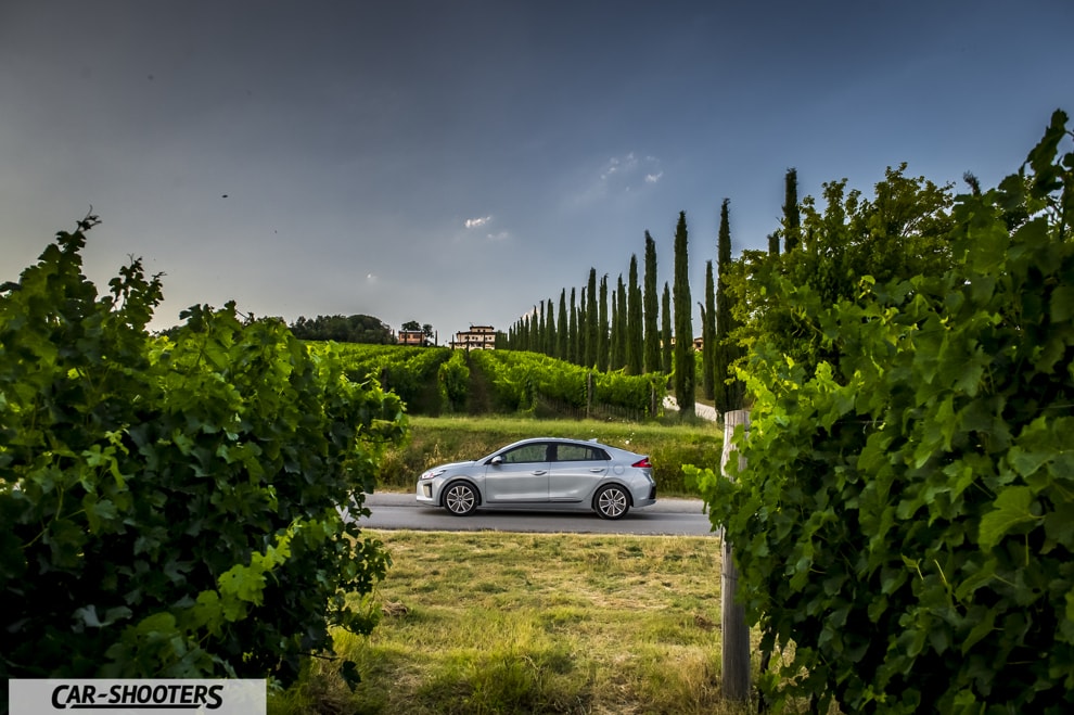 Hyundai Ioniq Hybrid Prova su Strada