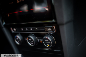 Volkswagen Golf Gti Tcr – dashboard, climate control panel close-up