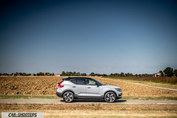 car-shooters-volvo-xc40-p8-prova-su-strada-1