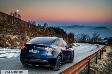 Tesla Model Y Prova su Strada