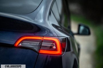 Tesla Model Y Prova su Strada