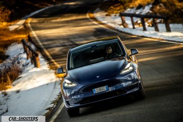 Tesla Model Y Prova su Strada