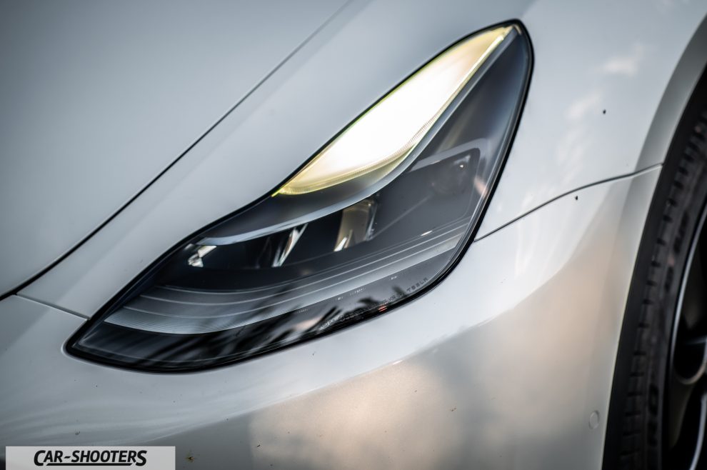 Tesla Model Y Performance Prova su Strada