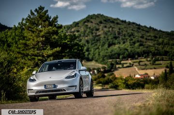 Tesla Model Y Performance Prova su Strada