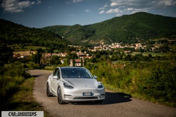 Tesla Model Y Performance Prova su Strada