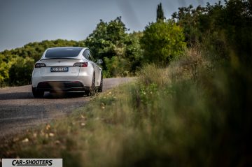 Tesla Model Y Performance Prova su Strada