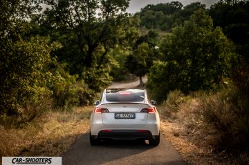 Tesla Model Y Performance Prova su Strada