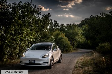 Tesla Model Y Performance Prova su Strada